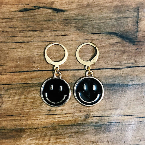 Aretes Carita Feliz Negro